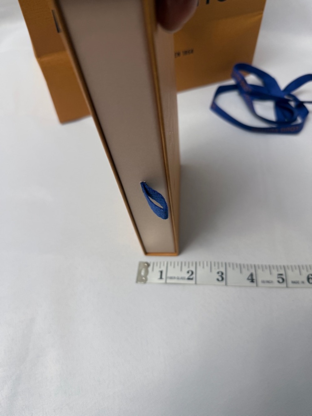 Louis Vuitton Orange Gift Box and Bag with Blue Ribbon Accents - Picture 4 of 10